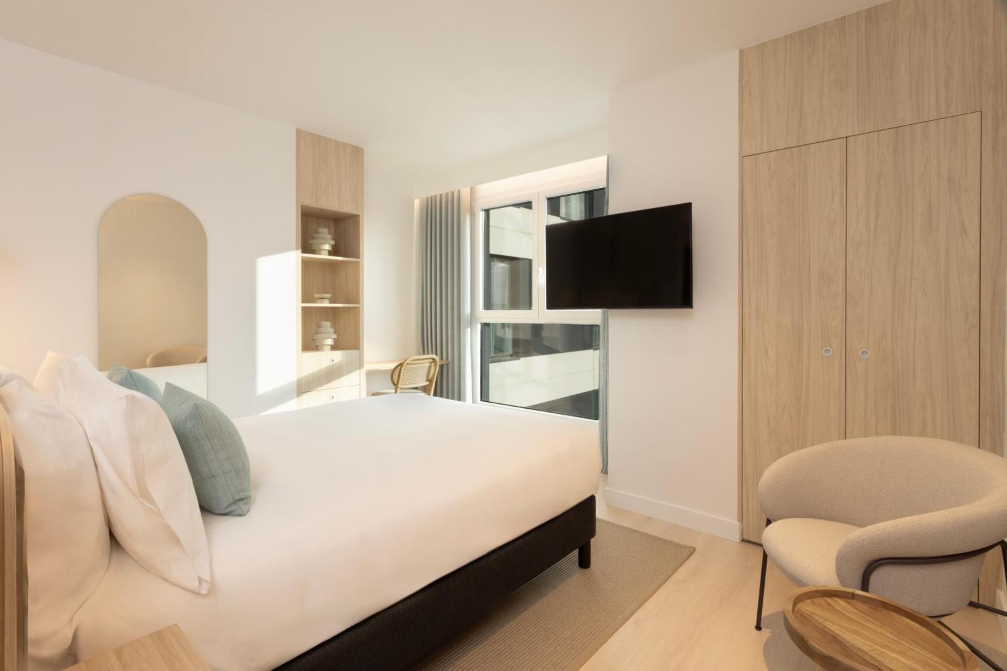 Staybridge Suites & Apartments Malaga By Ihg Exterior photo